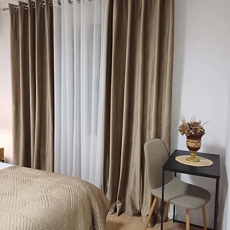 Appartement Regis *